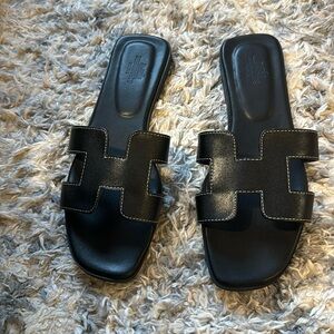Hermes Oran sandals black